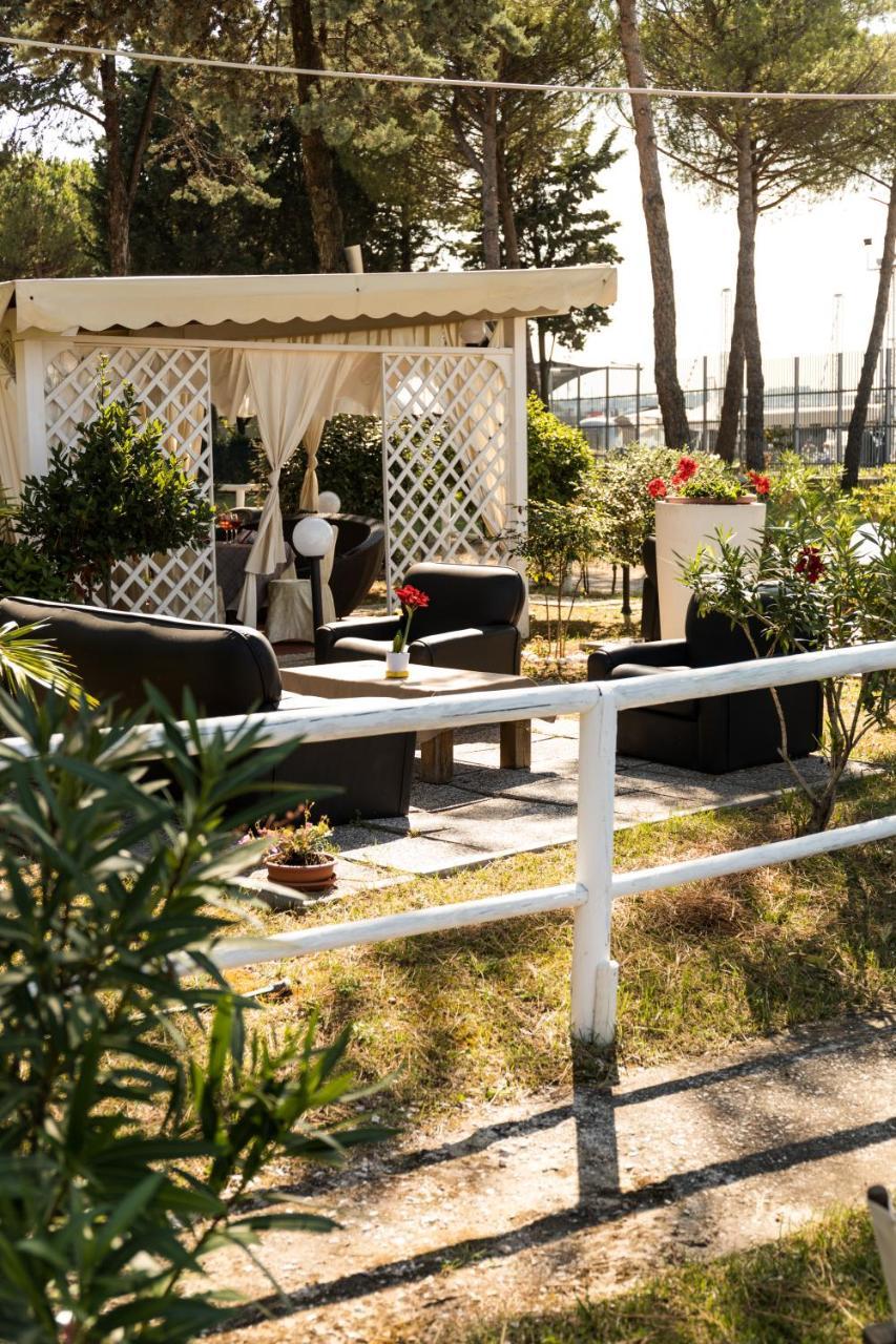 Locanda San Biagio Misano Adriatico Exterior foto