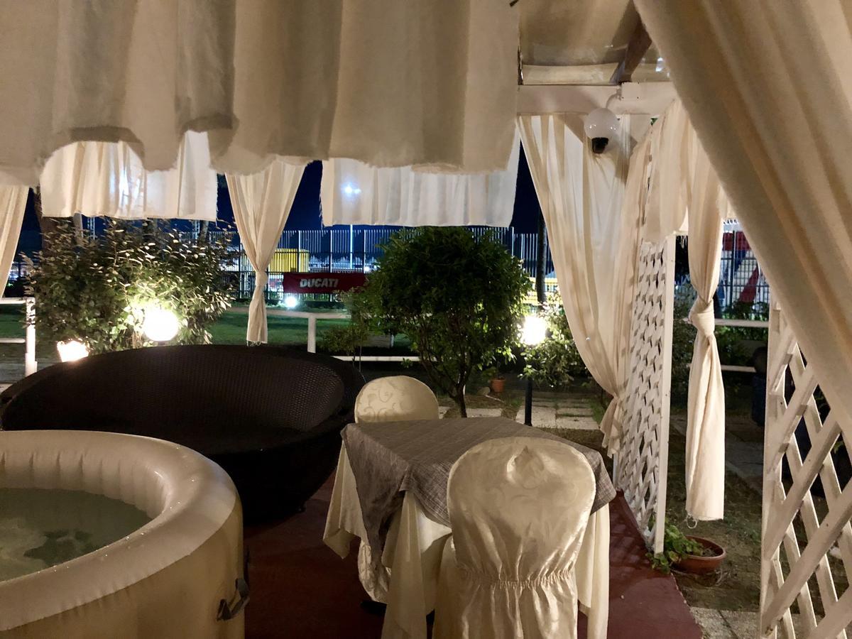 Locanda San Biagio Misano Adriatico Exterior foto
